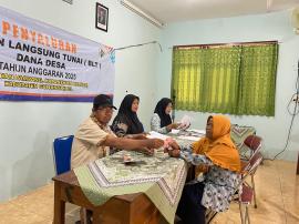 PENYALURAN BLT DANA DESA BULAN OKTOBER 2025 DI KALURAHAN PAMPANG BERLANGSUNG LANCAR